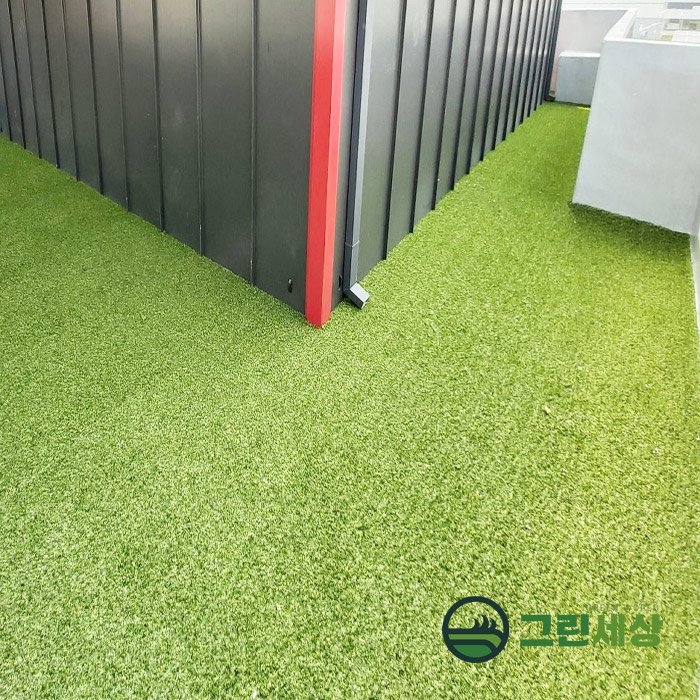 그린세상 조경용 보급형 인조잔디 16mm 1M x 5M / 테라스 정원 마당 옥상조경 베란다 실내실외 강아지애견 롤매트 인공잔디 잔디카페트, 1개 상세 이미지 2